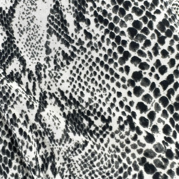 Norma Kamali Size XS Snake Reptile Print Shirt Long Sleeve Stretch Top - Picture 2 of 8